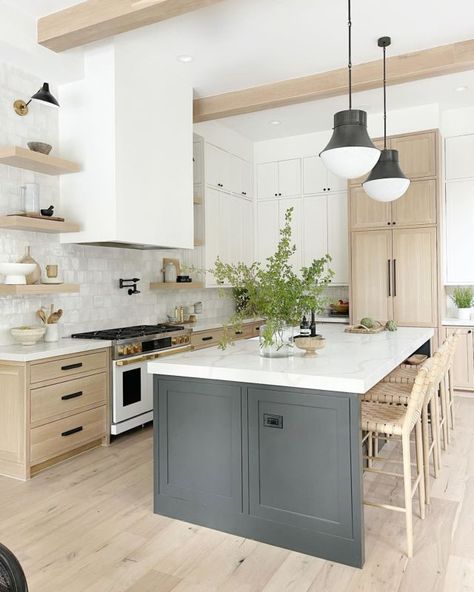 Modern Kitchen Design With Shelves, Complete Tile Bathroom, 2023 Kit Hen Trends, Neutral Scandinavian Kitchen, Farmhouse Modern Backsplash, Tri Color Kitchen, 3 Tone Kitchen Cabinets, Modern Hood Vent, Three Tone Kitchen Cabinets