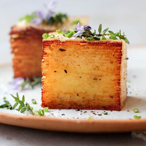 Potato Pave Plating, Pave Potatoes Recipe, Potatoes Pave, Potato Pave Recipe, Pave Potatoes, Potato Pommes, Pave Recipe, Authentic French Recipes, Potato Pave