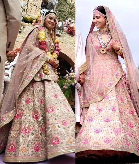 Designer - Sabyasachi Anushka Sharma Wedding, Orang India, Manish Arora, Wedding Lehenga Designs, Bridal Lehenga Collection, Anita Dongre, Designer Bridal Lehenga, Indian Bridal Lehenga, Gaun Fashion