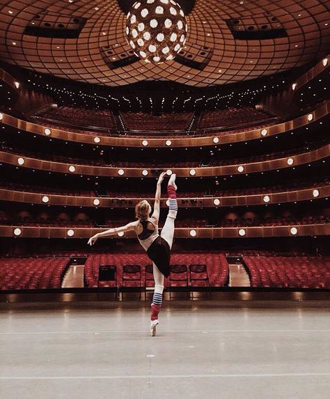 Isabella Boylston, Dancer Lifestyle, Dance Dreams, Ballet Inspiration, American Ballet Theatre, Ballet Theater, Ballet Photos, Dancing Aesthetic, Classical Ballet