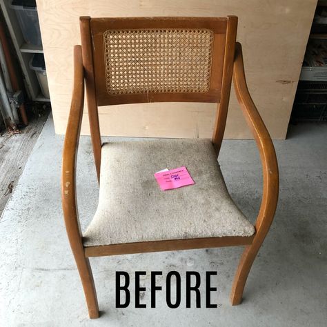 $1 Chair Makeover: How To Spray Paint A Cane Chair WITHOUT Painting the Cane Wood Chair Makeover, Ikea Dining Chair, Dining Chair Makeover, Old Wooden Chairs, Diy Console Table, Painted Dining Chairs, Dressers Makeover, Tufted Chair, Cane Chair