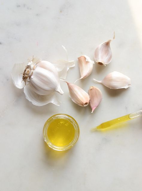 Garlic Oil Ear Drops, Oregano Oil Ear Ache, How To Make Garlic Oil For Ears, Garlic And Olive Oil For Ears, Olive Oil For Ear Ache, Ear Oil Diy, Garlic Ear Oil, How To Use Garlic Oil For Ear Infections, Garlic Drops For Ears