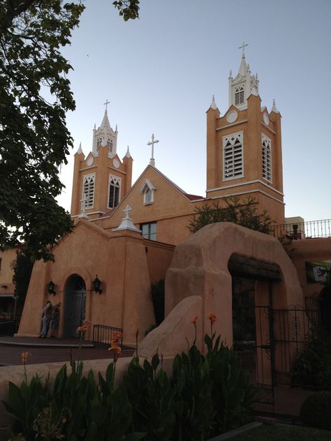 Church in Old Town, Albuquerque, NM Old Town Albuquerque, Old Churches, New Mexico, Old Town, Places To Travel, Enchanted, Places To Visit, Building, Travel