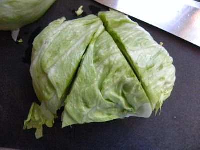 Mini Wedge Salad Appetizers, Wedge Salad Appetizer, Wedge Salad Skewers, Mini Wedge Salad, Homemade Ranch Salad Dressing, Wedge Salad Recipes, Lettuce Wedge, Salad Presentation, Salad Skewers