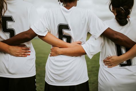 6 Ways Youth Sports Parents Can Be Better Youth Sports Parents, People Arguing, Sports Parent, Female Soccer, Men's Soccer Teams, Female Soccer Players, Soccer News, Youth Sports, Team Player