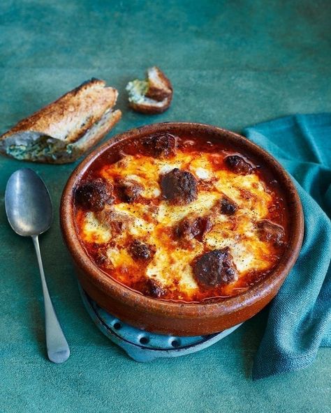 Minced Beef Recipes, Baked Meatballs, Baguette Recipe, Minced Meat Recipe, Freezable Meals, Tapas Recipes, Mince Recipes, Recipes Delicious, Delicious Magazine