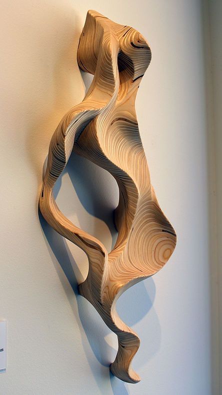 Data Sculpture, Plywood Art, Wood Sculpture Art, Sculpture Projects, Wax Carving, Carving Designs, Wood Carving Art, Wooden Sculpture, Nalu