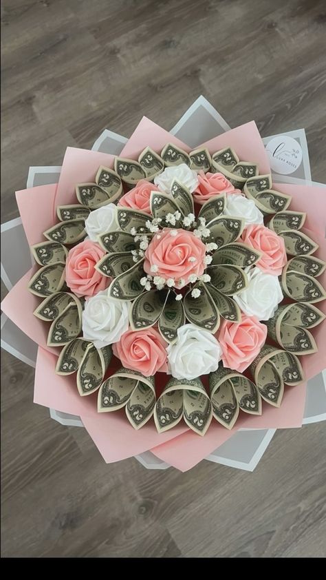 Floral Arrangments & Money Bouquet | 🌸💓 . . . . . . . . . . #moneybouquet #floral #roses #ramos #ramobuchon #flowerarrangement #flowers #floraldesign #florist #flowerstagram #… | Instagram Money Rose Diy How To Make, Flowers Gifts Ideas, Ramo With Money, Bouquet With Money And Flowers, Quinceanera Money Gift Ideas, Glitter Money Roses, Boutique Flowers Ideas, Ramos For Graduation, Bouget Flower Money