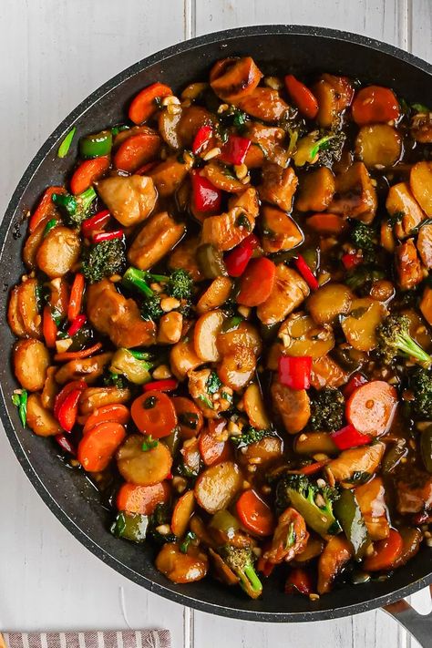 Kung Pao Chicken - Easy Peasy Meals Kong Pow Chicken Recipe, Kung Pao Chicken Crockpot, Kung Pao Chicken Recipe Easy, Stir Fried Chicken, Chicken With Broccoli, Dishes Ideas, Kung Pao Chicken Recipe, Greek Spinach Pie, Grilled Chicken Recipe