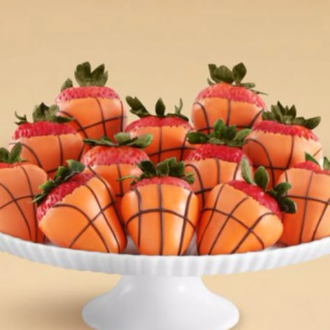 Basketball Treats, Sports Food Ideas, March Madness Parties, Basketball Baby Shower, Basketball Theme Party, Sports Banquet, Basketball Birthday Parties, Basketball Cake, Basketball Baby