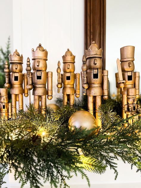 Nutcracker Fireplace Mantel, Mantel Decorating Ideas For Christmas With Nutcrackers, Nutcracker Mantel Ideas, Nutcracker Mantle Display, Nutcracker Christmas Decorations Ideas, Nutcracker Christmas Decorations, Fireplace Mantle Decor, Christmas Mantle Decor, Christmas Mantel