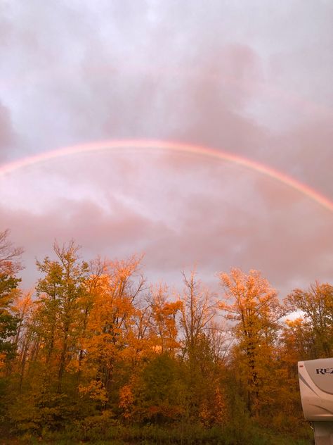 rainbow over some autumn trees #autumn #aesthetic #rainbow Autumn Aura, Autumn Rainbow, Fall Rainbow, Trees Autumn, Aesthetic Rainbow, Rainbow Falls, Aesthetic Things, Autumn Aesthetic, Autumn Trees