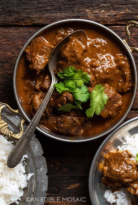 rogan josh recipe Beef Rogan Josh, Rogan Josh Recipe Lamb, Lamb Rogan Josh Recipe, Rogan Josh Recipe, Kashmiri Cuisine, Lamb Curry Recipes, Lamb Rogan Josh, Carnivore Recipes, Rogan Josh