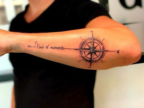 Compass Arm Tattoo Men, Men Compass Tattoo Ideas, Tatoos Men Hand, Guys Hand Tattoos, Tattoos For Guys Hand, Compass Tattoos Arm, Compas Tattoo, Hand Tattoos For Men, Compass Tattoo Men