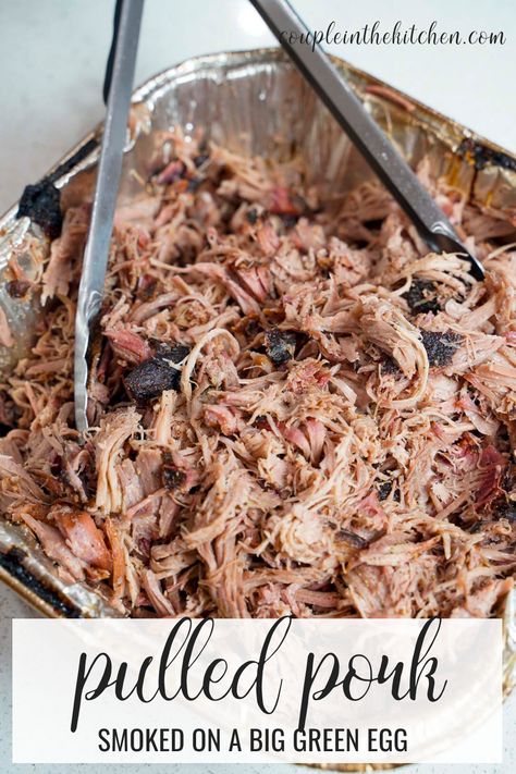 Green Egg Pulled Pork, Green Egg Pork Shoulder, Smoked Boston Button Recipe Green Egg, Big Green Egg Pork Shoulder, Pork Loin Big Green Egg, Big Green Egg Pulled Pork, Pork Rib Rub Recipe, Bge Recipes, Pork Loin Pulled Pork