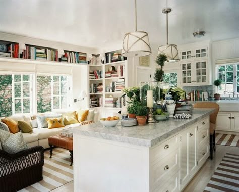 Love this kitchen sitting area - great spot for a cup of coffee (or a cocktail.)   Color Outside the Lines: Twenty Questions with Mark D. Sikes Kitchen Sitting Area, Kitchen Island Tops, Mediterranean Kitchen, Kitchen Farmhouse, Cozy Kitchen, Family Kitchen, Kitchen Photos, Modern Family, Beautiful Kitchens