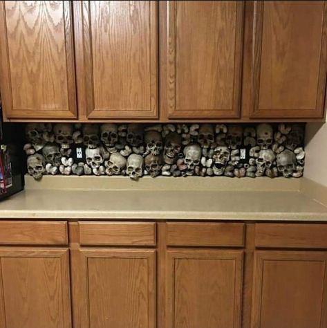 Skulls on the backsplash. Gothic kitchen decor. #skulls #kitchen #gothic #decor Gothic Kitchen Ideas, Kitchen Gothic, Gothic Kitchen Decor, Gothic Kitchen, Dark Kitchen, Goth Home, Goth Home Decor, Look Rock, Red Skull