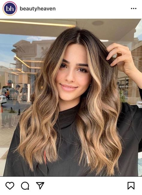 Baylage Hair, Rambut Brunette, Brown Hair Inspo, Brunette Hair With Highlights, Brown Hair With Blonde Highlights, Brunette Balayage Hair, Brown Hair Balayage, Blonde Hair Inspiration, Light Hair Color