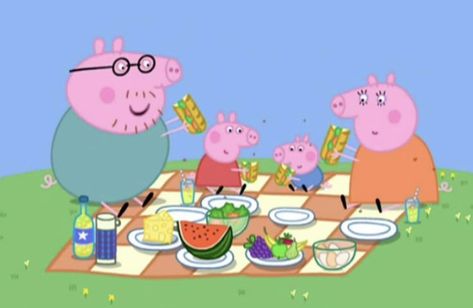 Peppa Pig Food, Peppa Pig Pictures, Pepper Pig, Peppa Pig Funny, Pig Food, Pig Pictures, Barbie Food, George Pig, Food Cartoon