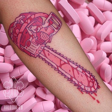 #pinkstyle #pink #pinktattoo Yandere Tattoo, Gloomy Bear Tattoo, Chainsaw Tattoo, Pink Ink Tattoo, Pink Tattoo Ink, Tattoo Aesthetics, Gamer Tattoos, Pink Tattoo, Bear Tattoo