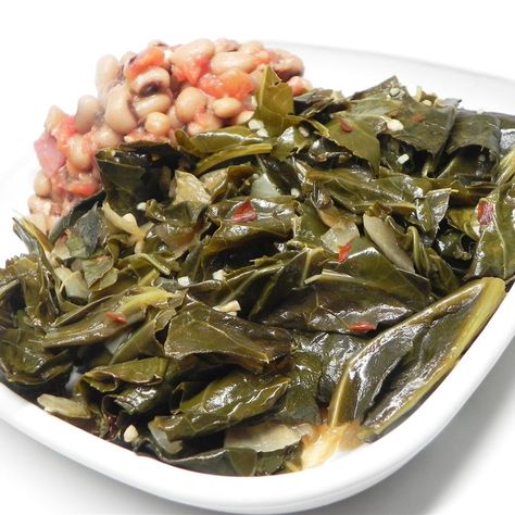 Vegetarian Collard Greens Recipe, Vegetarian Collard Greens, Southern Collard Greens, Collard Greens Recipe, Vegetarian Barbecue, Vegetarian Foods, Slow Cooker Vegetarian, Easy Comfort Food, Collard Greens