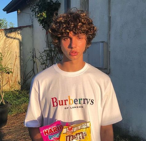 Died Curly Hair Men, Frugal Aesthetic, Men Haircut Curly Hair, Middle Part Hairstyles, Hair Boy, Curly Hair Men, Boys Clothes Style, Long Curly Hair, Boy Hairstyles