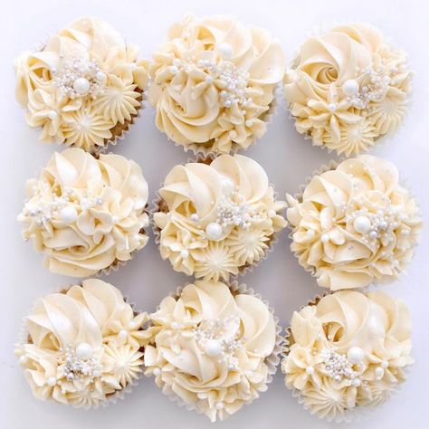 Pearl Cupcakes, Cupcake Decorating Ideas, Shimmer Spray, White Cupcakes, More Is More, Wilton Cakes, Cupcake Decorating, One Colour, Dessert Lover