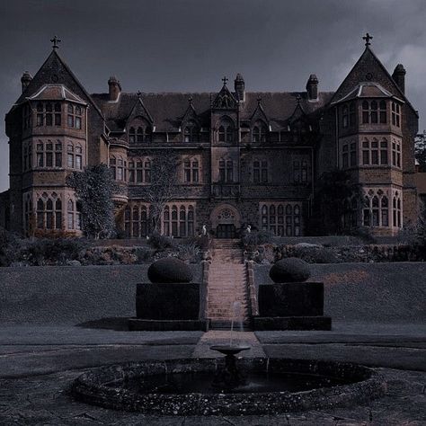 Gothic Mansion Aesthetic Exterior, Castles Aesthetic Exterior, Dark Academia Aesthetic Mansion, Dark Manor Aesthetic Exterior, Large Castle Aesthetic, Black Manor Aesthetic, Mansion In The Woods Aesthetic, Aesthetic Castle Exterior, Castle Aesthetic Exterior