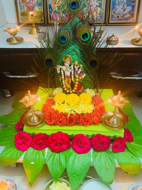 Krishna Ashtami Rangoli, Krishna Pooja At Home, Radha Ashtami Decoration At Home, Krishnashtami Decoration At Home, Krishnastami Decoration Ideas, Krishna Ashtami Decoration, Krishna Ashtami, Gauri Decoration, Ganesha Rangoli