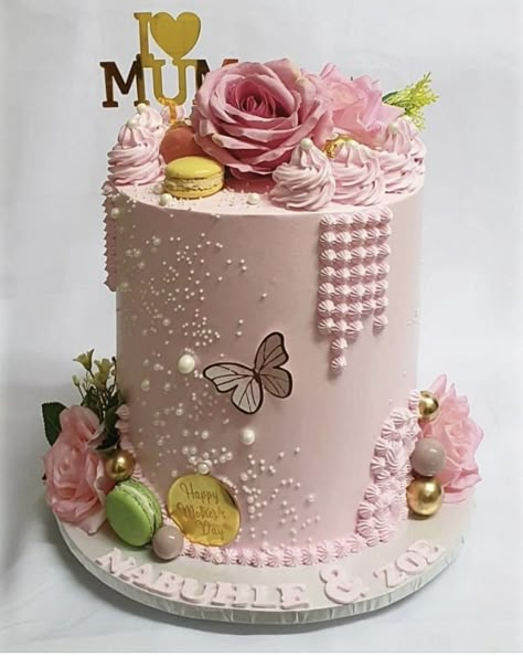 Priest Cake, Flower Theme Cake, Unique Cake Recipes, Cake For Mum, Birthday Cake For Mum, Paris Birthday Cakes, Sparkly Wedding Cakes, Happy Birthday Quotes For Daughter, Unique Cake Designs