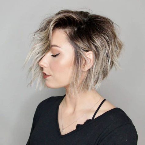 Medium Haircut, Κούρεμα Bob, Dunner Wordend Haar, Short Choppy Haircuts, Choppy Haircuts, Short Hairstyles Fine, Cute Short Haircuts, Cute Haircuts, Penteado Cabelo Curto