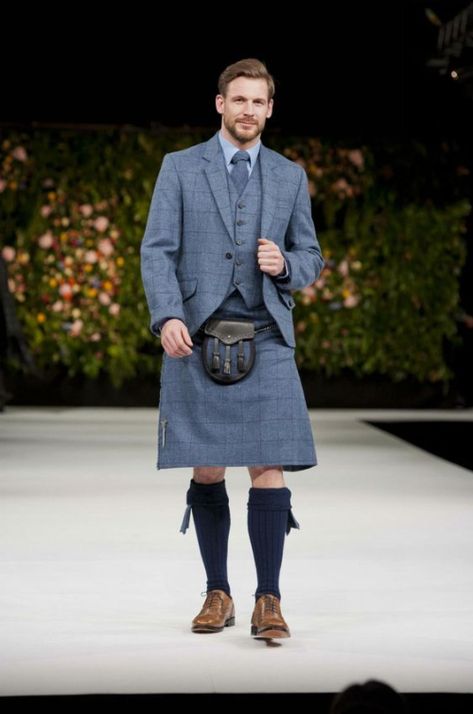 Kilt Outfit Men, Scotish Men, Scottish Skirt, Modern Kilts, Scottish Dress, Kilt Jackets, Kilt Outfits, Mens Wool Coats, Scottish Fashion