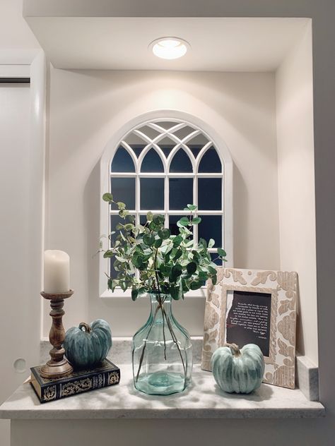 Square Niche Decor, How To Decorate A Large Recessed Wall Niche, Blue Glass Vase Farmhouse, Hallway Alcove Ideas Wall Niches, Corner Niche Decor, Stairway Ledge Decorating Ideas, Wall Niche Entryway, Ledge Decorating Ideas Living Room, Hallway Niche Ideas