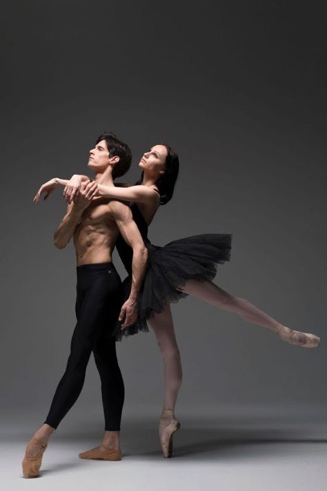 <<Oksana Skorik and Xander Parish, Mariinsky Ballet # Photo © Darian Volkova for World of Ballet>> Darian Volkova, Gesture Studies, Oksana Skorik, Dance Expression, Contemporary Dancing, Dance Reference, Ballet Couple, Mariinsky Ballet, Ballet Dance Photography