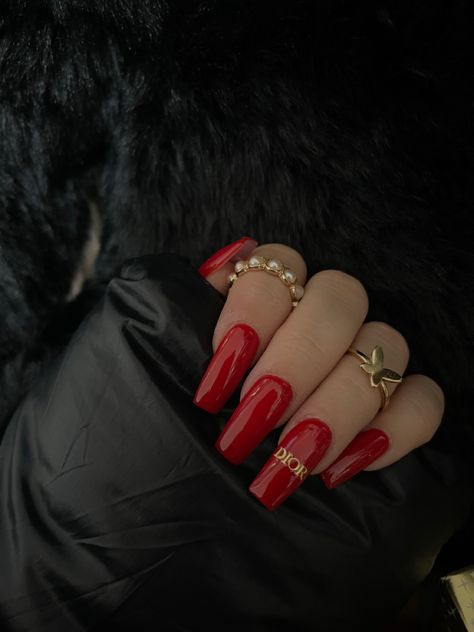 Rhinestone Red Nails, Nails May 2024, Dior Nails Design, Dior Nails, Long Red Nails, Tapete Gold, Red And Gold Nails, Dior Aesthetic, Gold Nail Designs