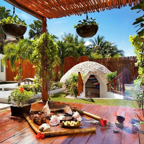 Casa Hobbit, River Cruises In Europe, Sweat Lodge, Romantic Hotels, Mexico House, Romance Travel, Meditation Retreat, Romantic Hotel, Spa Resort