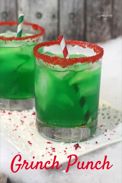 Christmas Drinks Nonalcoholic, Sherbet Punch Recipes, Grinch Punch, Christmas Mocktails, Christmas Drinks Alcohol Recipes, Christmas Drinks Recipes, Christmas Party Drinks, Green Punch, Christmas Drinks Alcohol