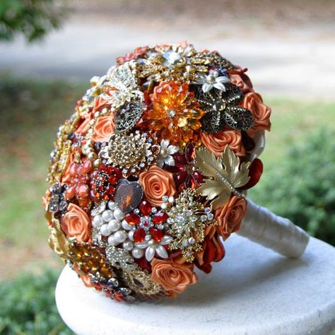 Wedding Bouquet Ideas for EVERY Fall Bride | Unique Pastiche Events Bling Bouquet, Jeweled Bouquet, Burnt Orange Weddings, Bridal Brooch Bouquet, Wedding Brooch Bouquets, Autumn Bride, Prettiest Bouquet, Unique Bouquet, Fall Wedding Bouquets