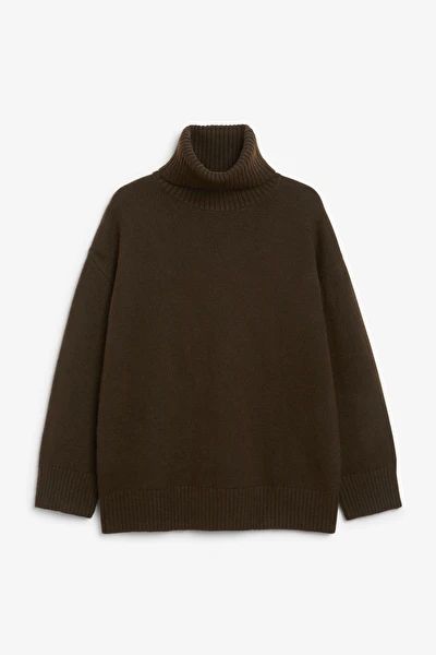 Brown oversized knit turtleneck sweater - Brown - Monki WW Classic Turtleneck, Oversized Turtleneck Sweater, Different World, Chunky Cable Knit, Oversized Turtleneck, A Different World, Sweater Oversize, Oversize Knit, Knit Turtleneck