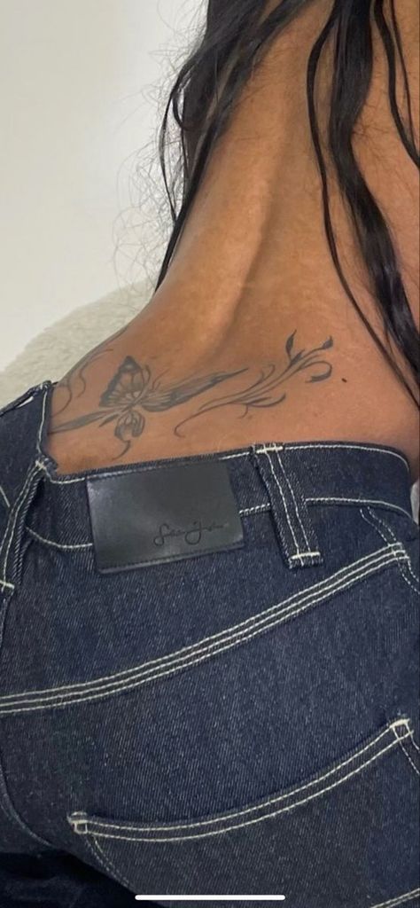 Mini Hip Tattoos Women, Lower Back Tattoo Black Women, Name Tattoos For Women Under Breast, Lower Back Name Tattoos, Big Lower Back Tattoos For Women, Tattoo On Booties, Tattoos In The Middle Of Chest Women, Tramp Tattoos Lower Backs, Trampstamps Lower Backs