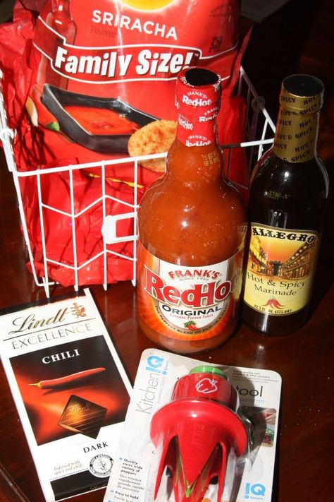 Spice Gift Basket Ideas Diy, Hot And Spicy Gift Basket Ideas, Chili Cook Off Gift Basket Ideas, Hot Sauce Basket Ideas, Hot Sauce Gift Basket Ideas, Hot Sauce Gift Basket, Spice Gift Basket, Diy Gift Basket, Cranberry Fudge