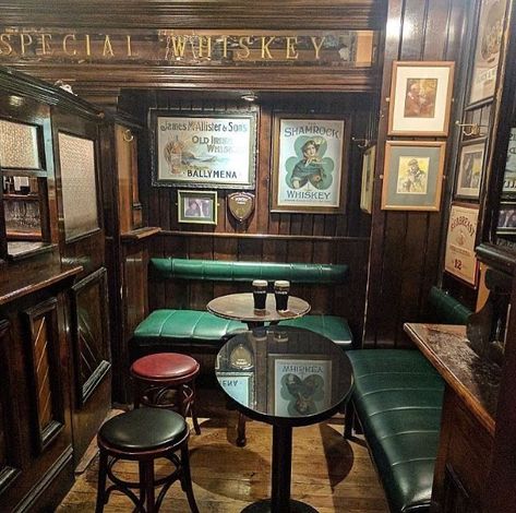 Pub Decor Ideas, English Pub Interior, Irish Pub Decor, Old House Exterior, Pub Interior Design, Pubg Wallpaper, Pub Interior, Speakeasy Bar, Bar Shed