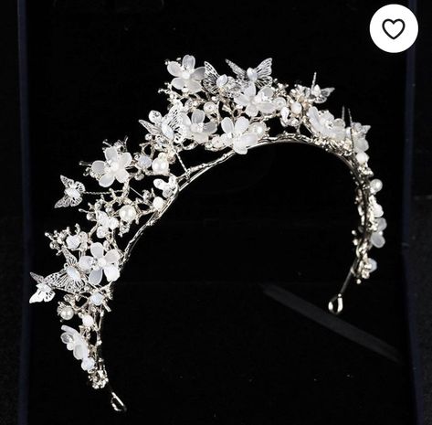 Princess Crown Aesthetic, Pearl Tiara Wedding, Fantasy Crown, Butterfly Crown, Crown Aesthetic, Pearl Tiara, Beautiful Tiaras, Gold Tiara, Rhinestone Crown