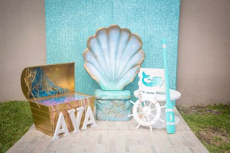 Under The Sea Bridal Shower Ideas, Mermaid Throne, Mermaid Bridal Shower Ideas, Mermaid Bridal Showers, Ariel Birthday Party, Mermaid Ideas, Sea Background, Ariel Birthday, Mermaid Photos