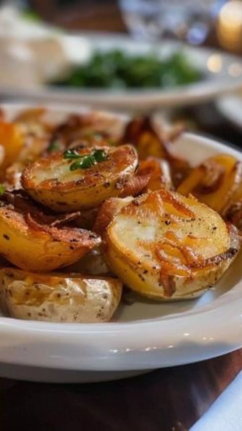 Ruth’s chris lyonnaise potatoes Ruths Chris, Lyonnaise Potatoes, Best Roast Potatoes, Roasted Potato Salads, Ruth Chris, Roast Potatoes, Simply Irresistible, Potato Side Dishes, Summer Grilling