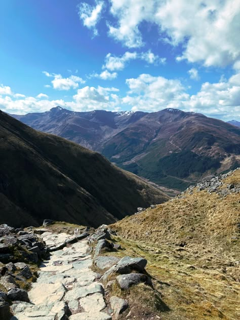 Explore the majestic heights of Ben Nevis, Scotland! 🌄 Discover breathtaking views and endless adventures. Click the link to uncover more secrets of this stunning location. #Scotland #BenNevis 🏔️ Ben Nevis Scotland, Scotland Mountains, Scotland Aesthetic, 2025 Vibes, Scotland Hiking, Scotland Road Trip, Granola Girl Aesthetic, 2025 Mood, Ben Nevis