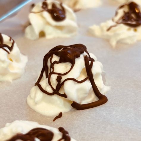 Frozen Whipped Cream, Shaped Cookies Recipe, Whipped Cream Desserts, Ricotta Cookies, Polish Christmas, Mushroom Recipe, Frozen Dessert Recipe, Stuffed Mushroom, Frozen Snack