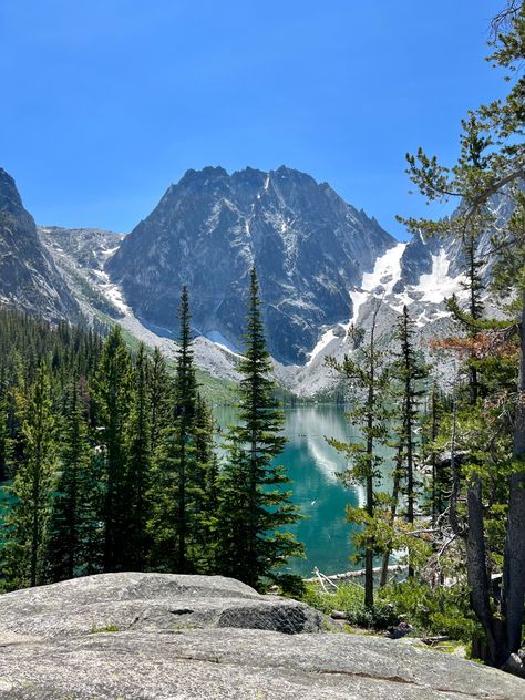 Lake Serene Washington, Colchuck Lake Washington, Mallory Aesthetic, Hiking Washington, Colchuck Lake, Pnw Photography, Washington Lakes, Lake Aesthetic, Photography Mountains