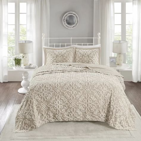 White Bedspreads, Home Essence, Queen Bedspread, Kelly Clarkson Home, Charming Farmhouse, Lush Decor, Chenille Bedspread, Cotton Bedspread, King Pillows