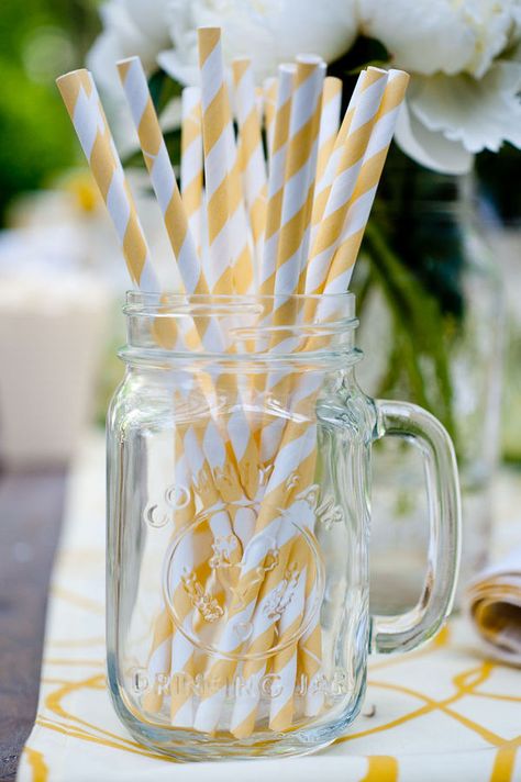 Paper straws Rs Activities, Plastic Mason Jars, Fun Straws, Orange Birthday, Yellow Party, Pretty Yellow, Sweet Summertime, Perfect Picnic, Yellow Paper